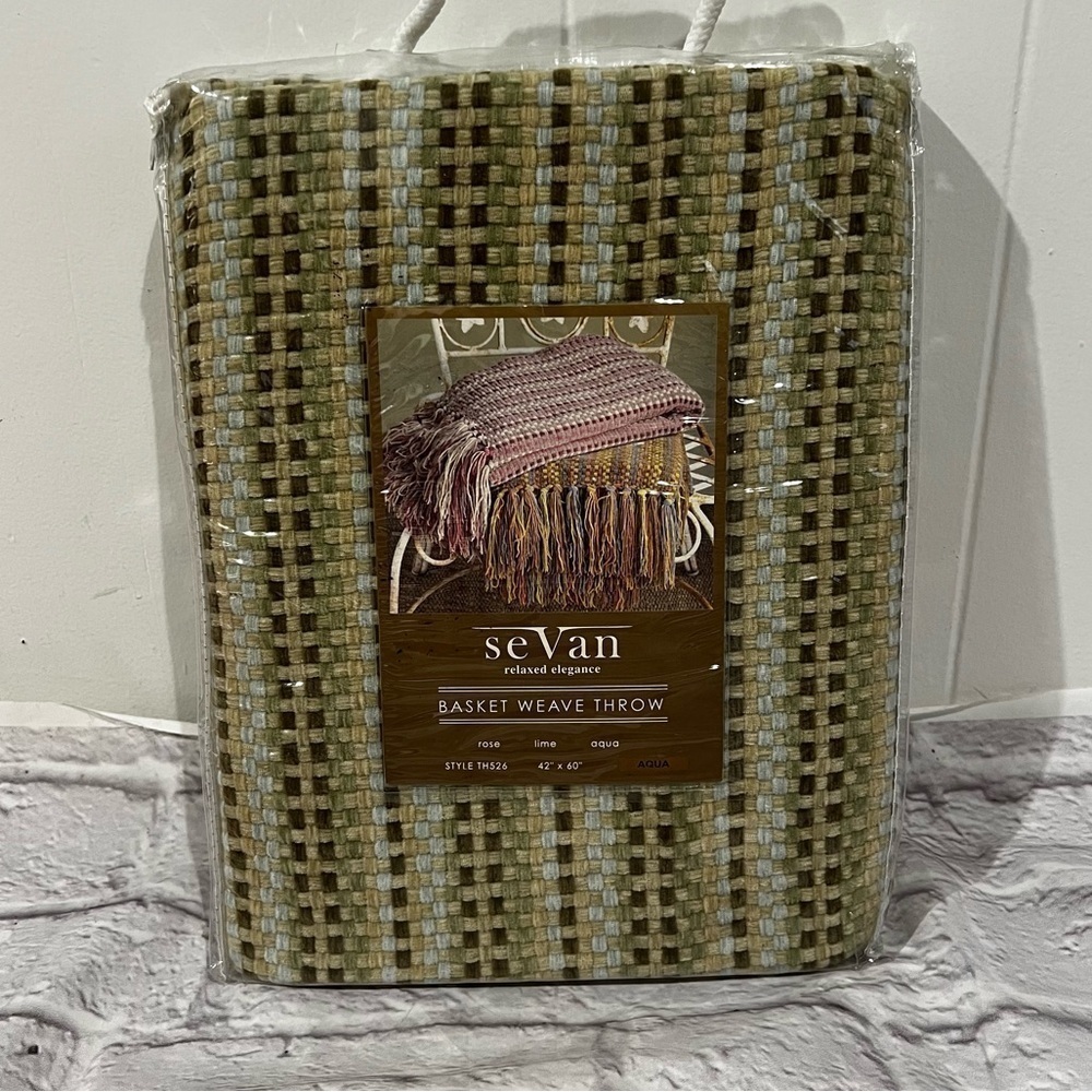 Sevan relaxed elegance basket weave throw blanket rose lime aqua 42 X 60 NEW